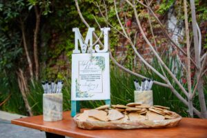 Najlepsza aplikacja do zbierania życzeń ślubnych: jak wybrać nowoczesną pamiątkę zamiast papierowej księgi gości