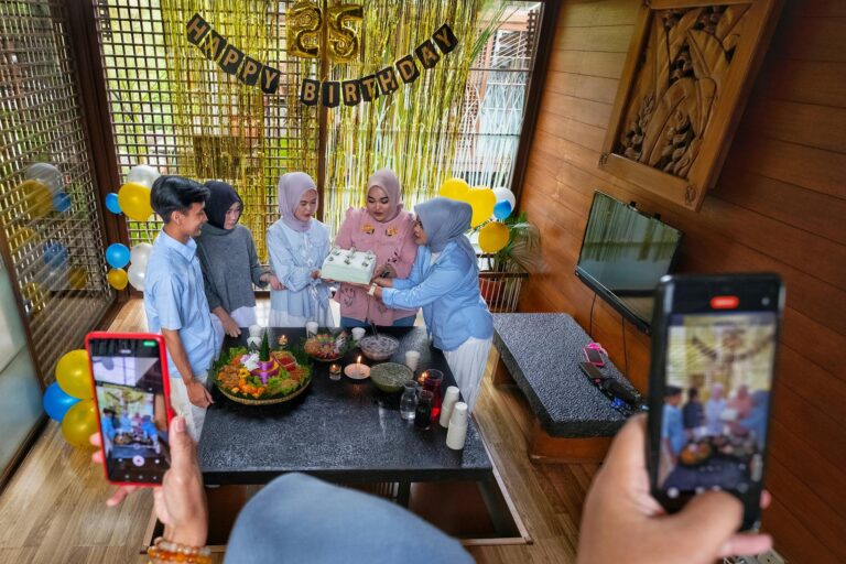 Życzenia urodzinowe online dla bliskiej osoby: pomysły, formy i nowoczesny sposób na wyjątkową pamiątkę