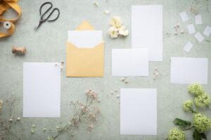 Życzenia ślubne na kartkę od zespołu z pracy: 50 gotowych propozycji i wskazówki